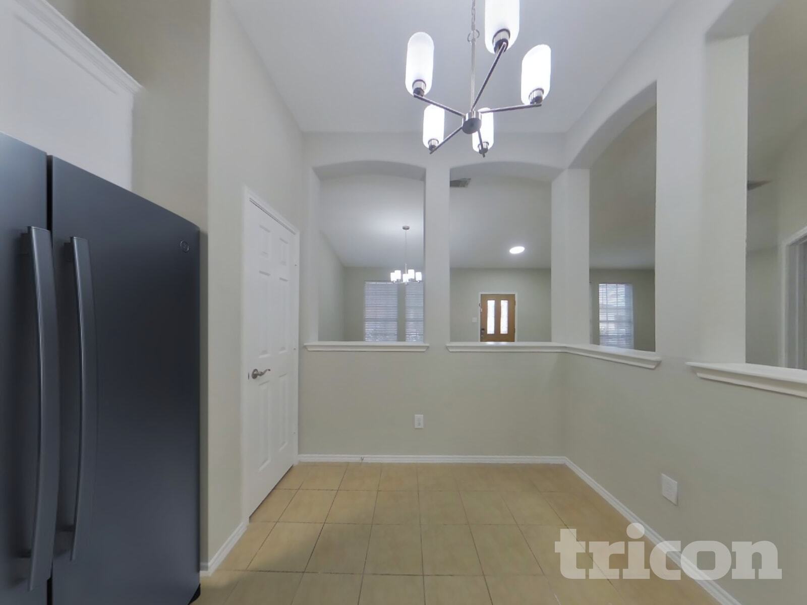 Building Photo - 3413 Fashion St