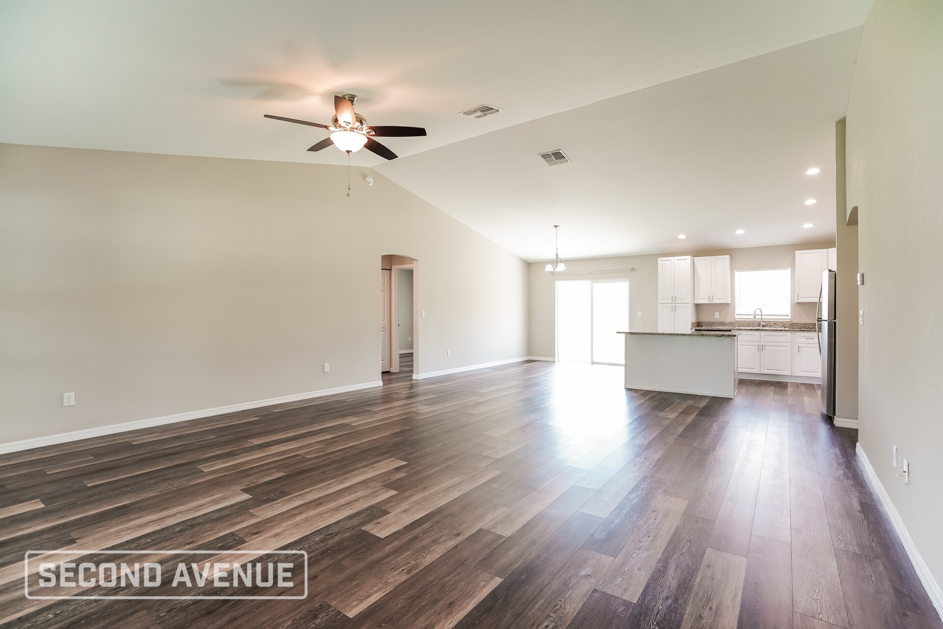 Building Photo - 576 Marion Oaks Manor