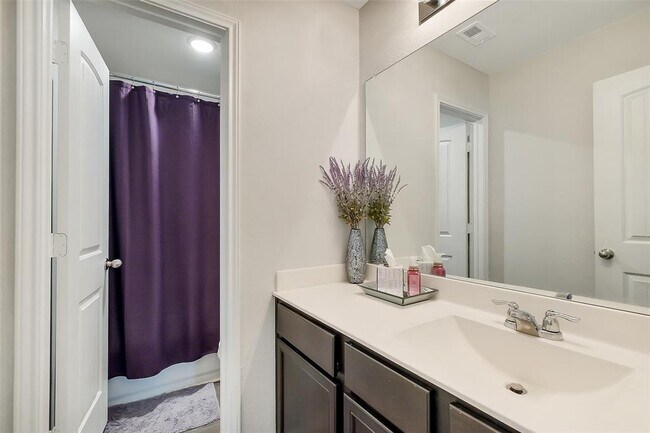 Building Photo - 23607 Buttress Root Dr