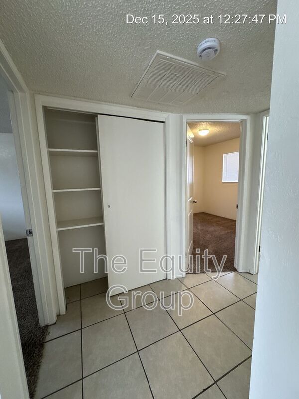 Building Photo - 514 S Bridge St