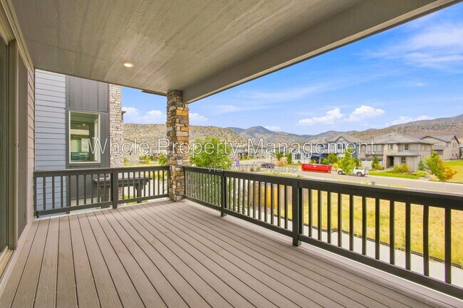 Building Photo - 15612 W Floyd Dr