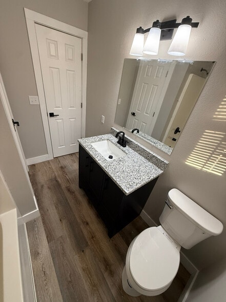 Building Photo - 133 W Terrace Ct