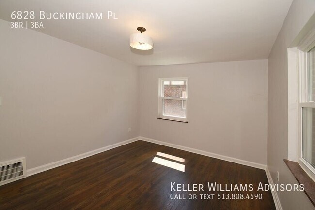 Building Photo - 6828 Buckingham Pl