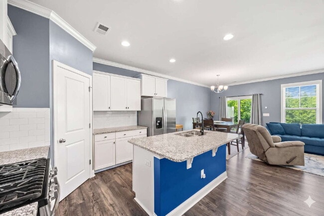 Building Photo - Beautiful Lake Wylie Home with Spacious Layout, Office Space & Incredible Community Amenities!