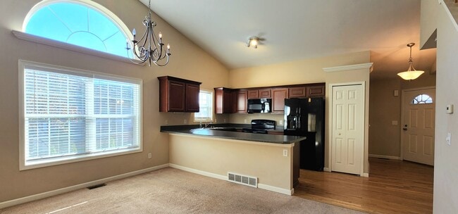 Building Photo - 162 Slindes Wood Cir