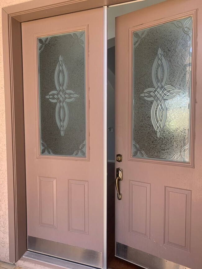 Building Photo - Beautifully Upgraded Single-Story Home with Pool in Coventry at Anthem!