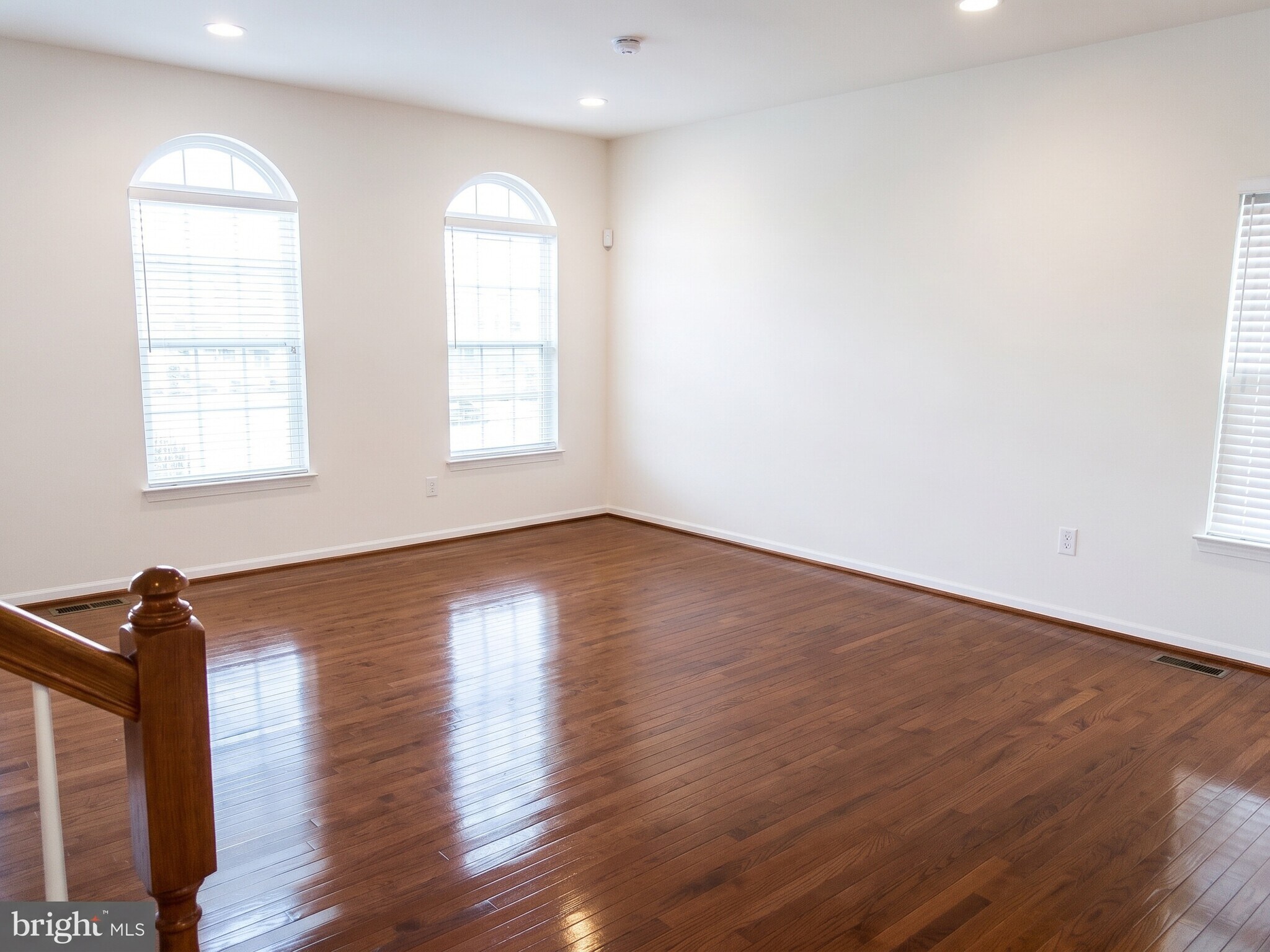 Building Photo - 4255 Talmadge Cir