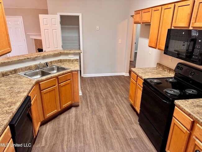 Building Photo - 9117 Billy Pat Dr