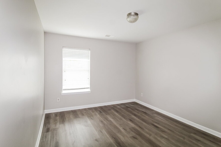Building Photo - 1471 Ewing Farm Dr