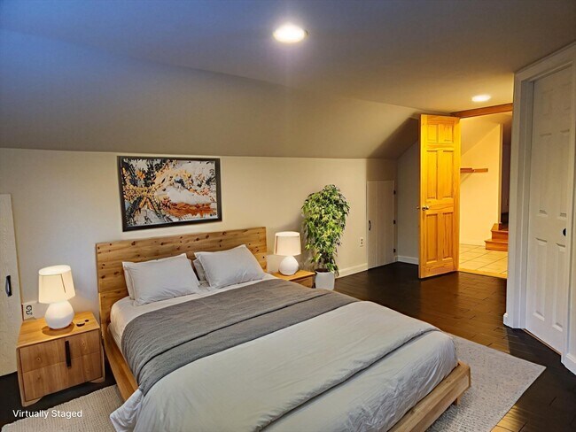 Building Photo - 17 Diamond Hill Rd