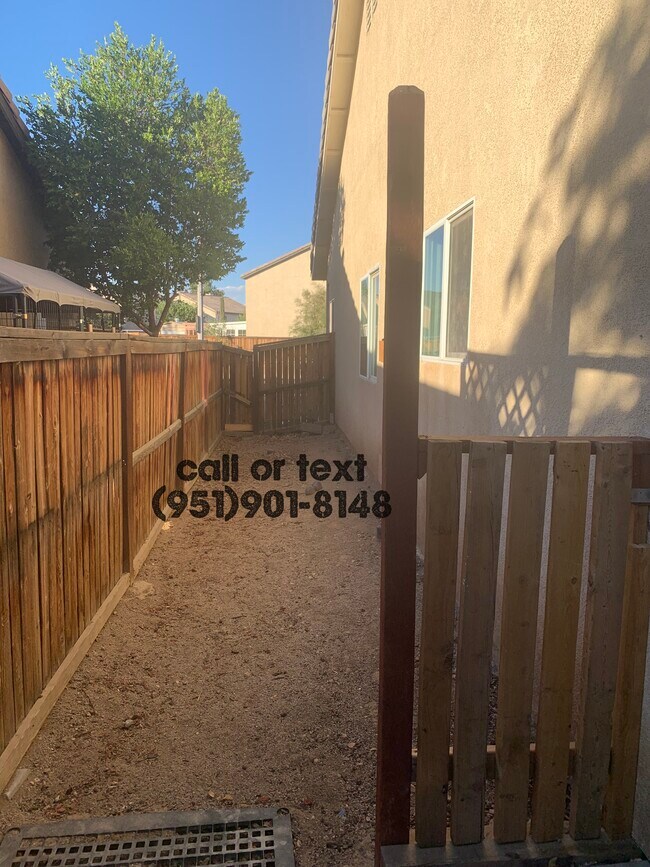 Building Photo - 13957 Doria Cir