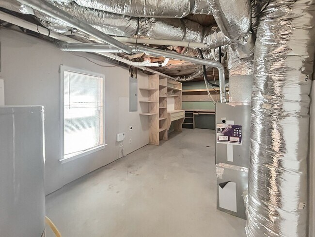 Building Photo - Stunning 5-Bedroom Executive Home in Kennesaw’s Preserve Falcon Hills!