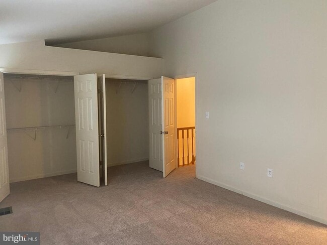 Building Photo - 5604 Gresham Ln
