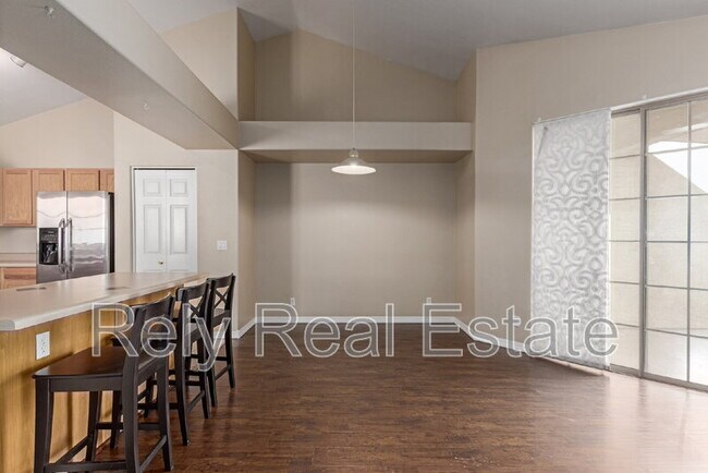Building Photo - 2801 N Litchfield Rd