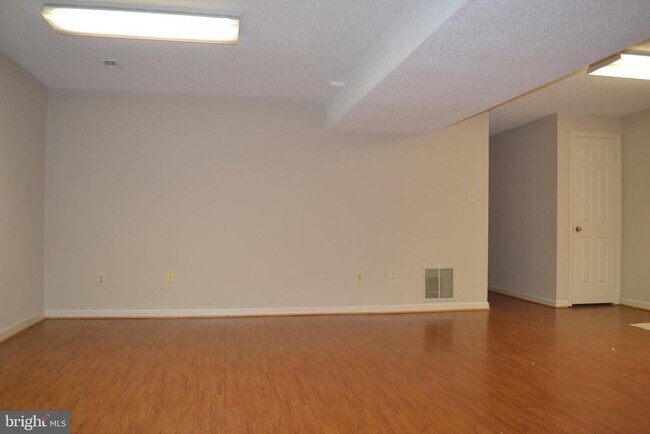 Building Photo - 9614 Shannon Ln