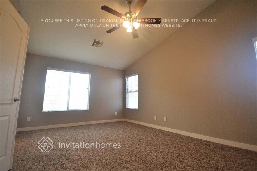 Building Photo - 9549 Cactus Club Dr