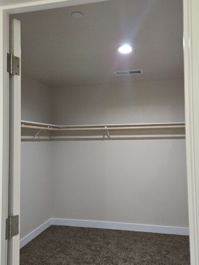 Building Photo - Welcome to an exquisite sanctuary of comfo...