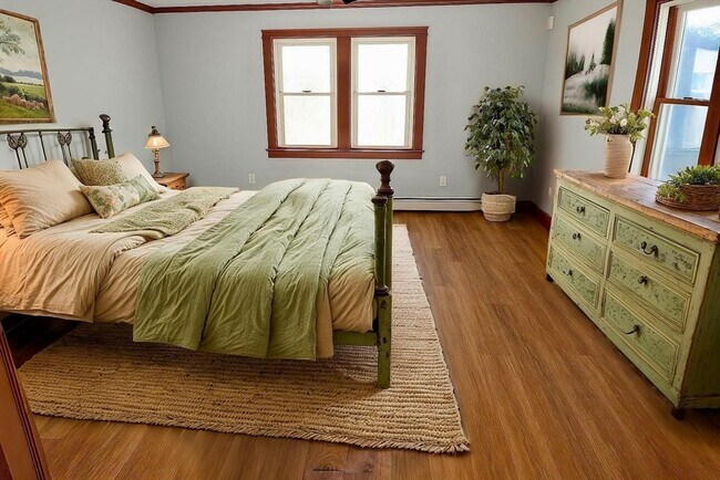 Building Photo - 11 Pike St