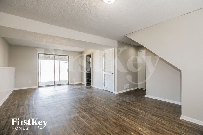 Building Photo - 8418 NW 68th St