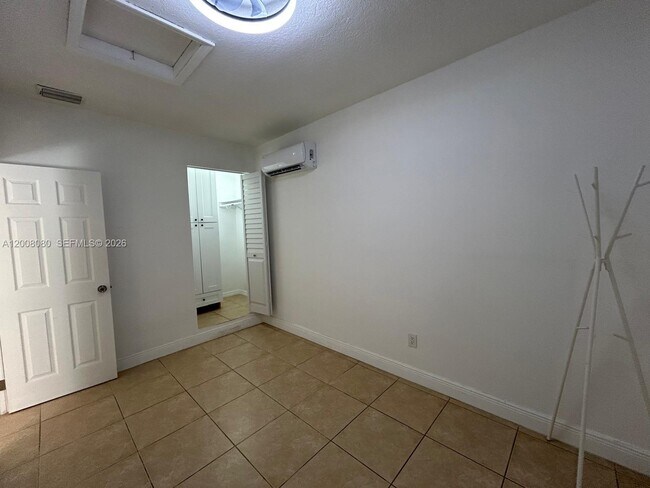 Building Photo - 14731 SW 170th Terrace