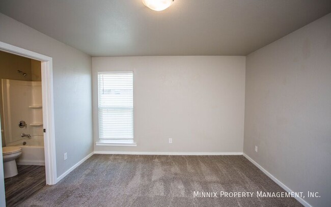 Building Photo - 1606 134th St