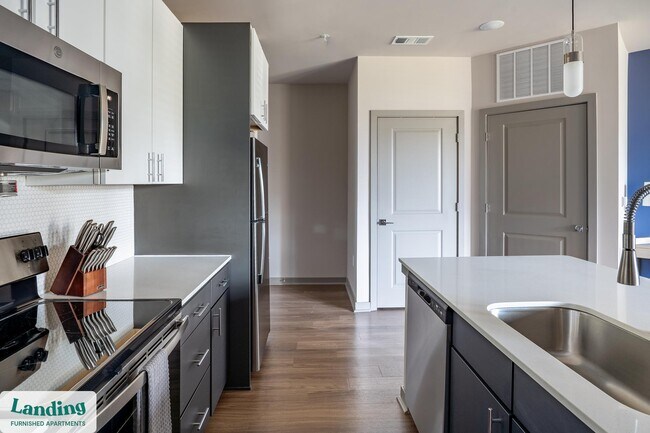 Building Photo - 1559 W 9 Mile Rd