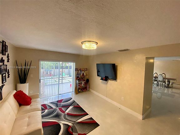 Building Photo - 8568 SW 211th Ter