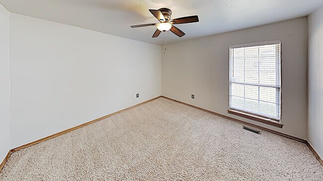 Building Photo - 4 Bedroom 3 Bathroom 3 Car Garage with Sto...