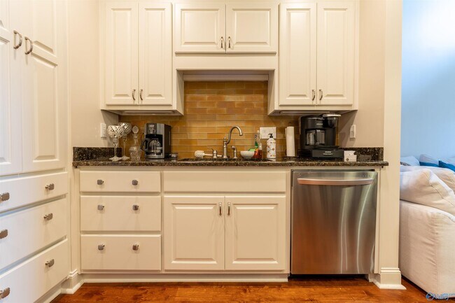 Building Photo - 3187 Mallard Point Dr SE