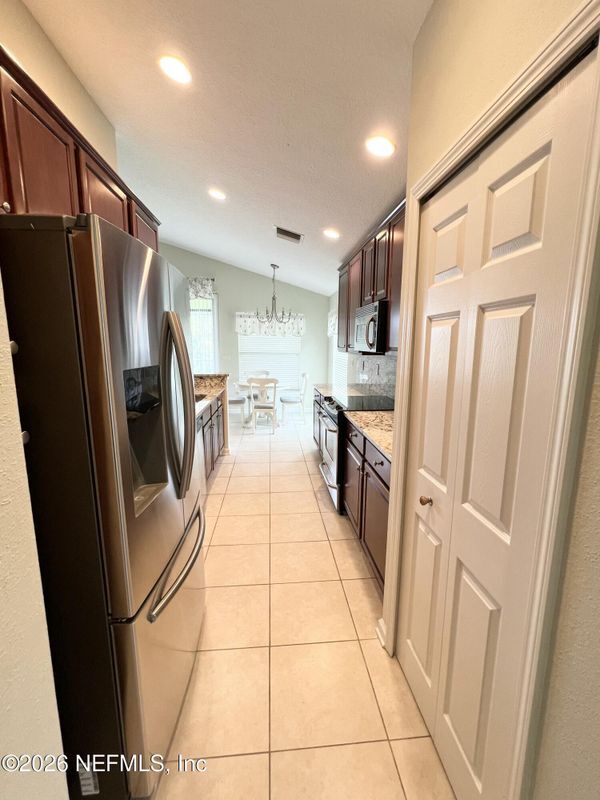 Building Photo - 6600 White Blossom Cir