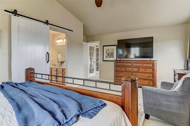 Building Photo - Charming Stony Creek Retreat with Modern T...