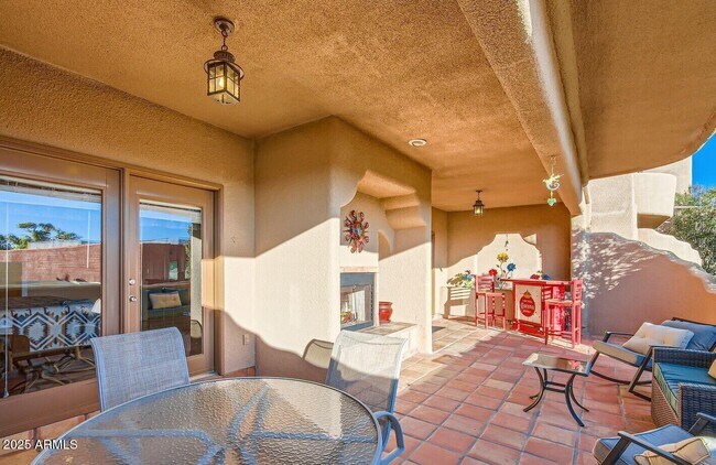 Building Photo - 11011 N Zephyr Dr