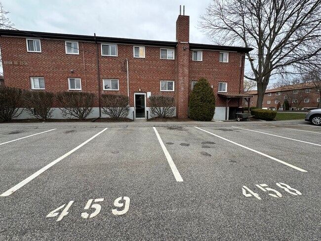 Primary Photo - 28 Bryon Rd