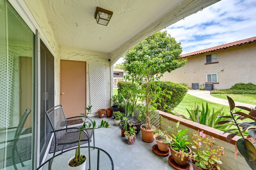 Building Photo - 6059 Rancho Mission Rd