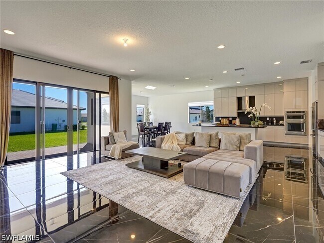 Building Photo - 5126 Panella Ave