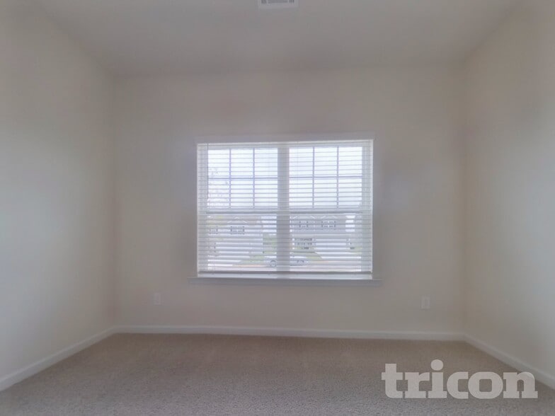 Building Photo - 453 Prescott Wy