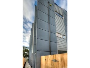 Building Photo - ar9035