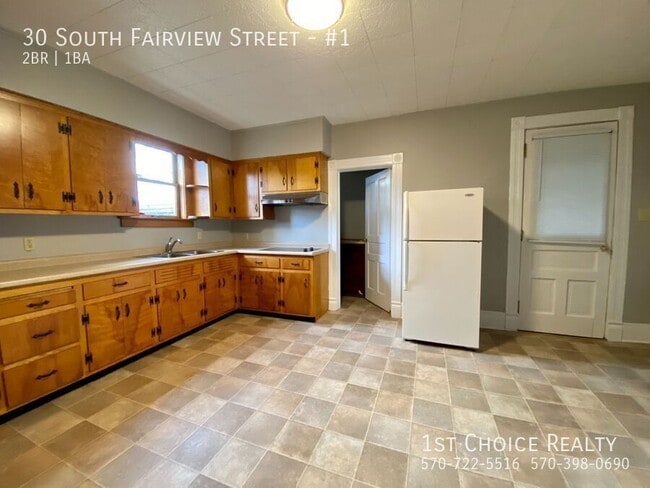 Building Photo - 30 S Fairview St