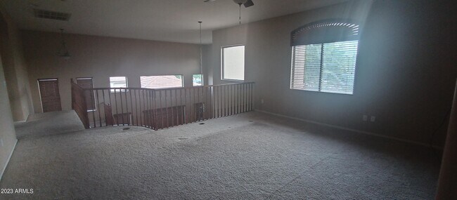 Building Photo - 494 W Seagull Dr