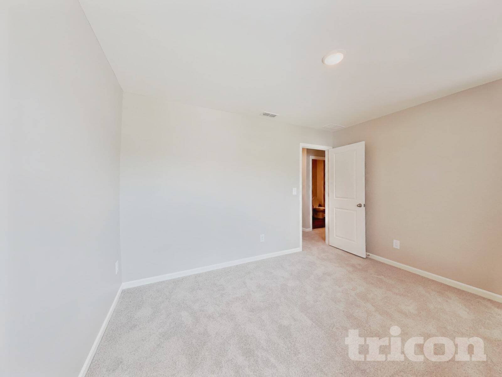 Building Photo - 229 Babbling Brk Dr