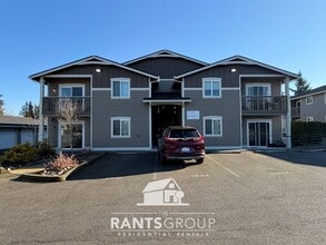 Building Photo - New Paint Throughout! Call today to schedule a tour!