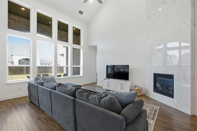 Building Photo - 2602 Delta Dr
