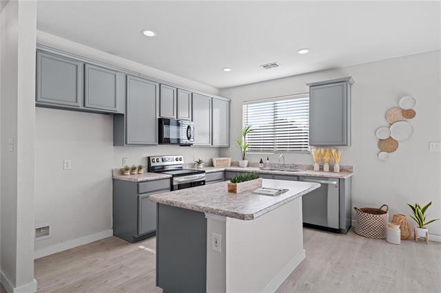 Building Photo - 1110 Greywood Dr