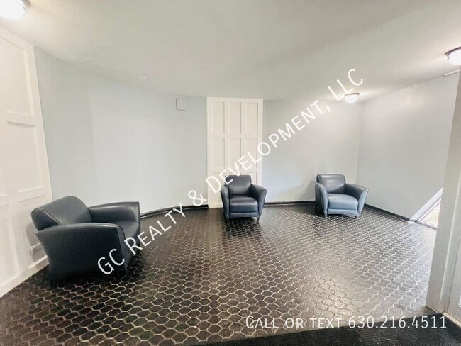 Building Photo - ***HEART OF EDGEWOOD / 1 BDRM - 1 BTH /  H...