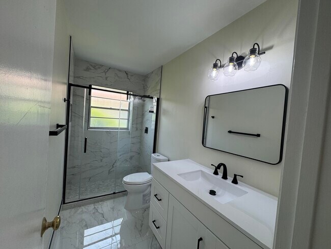 Building Photo - 20844 Concord Green Dr W