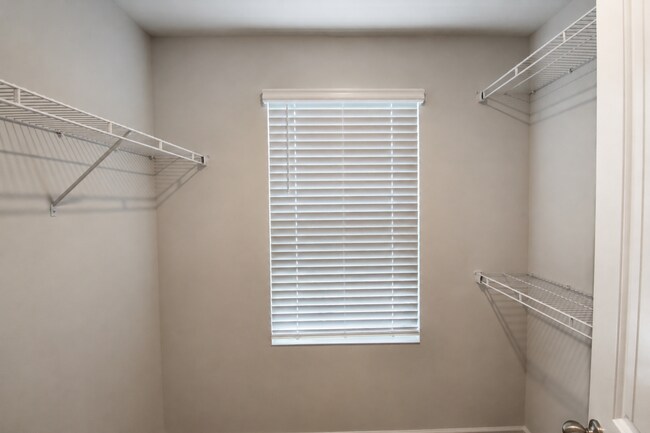 Building Photo - 212 Dale Mires Ln
