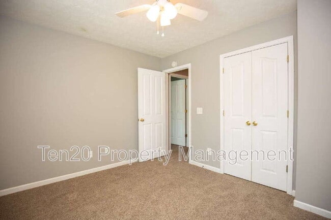 Building Photo - 5015 Hidden Hills Ct