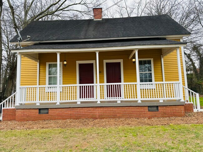 Primary Photo - 316 Knight St