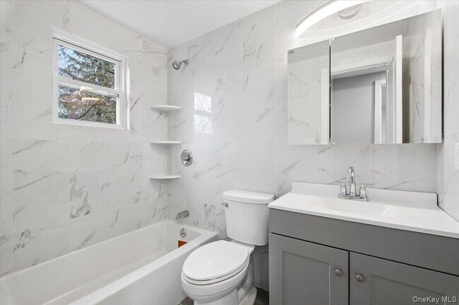 Building Photo - 66 Secor Rd