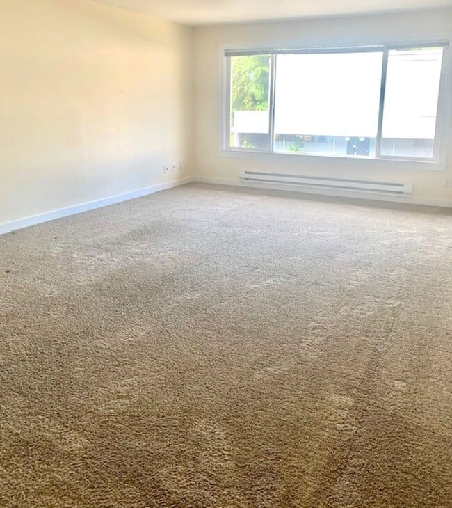 Interior Photo - Meydenbauer Court Apartments